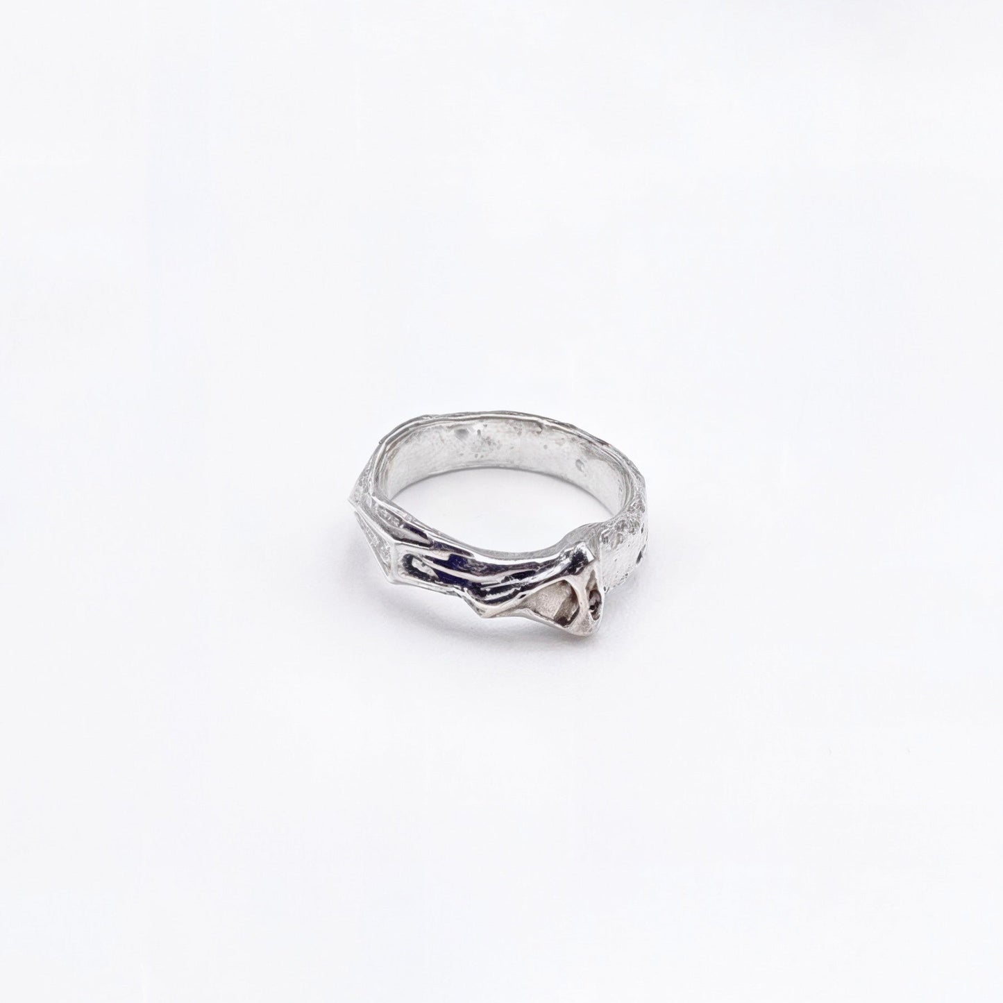 WHETU ring