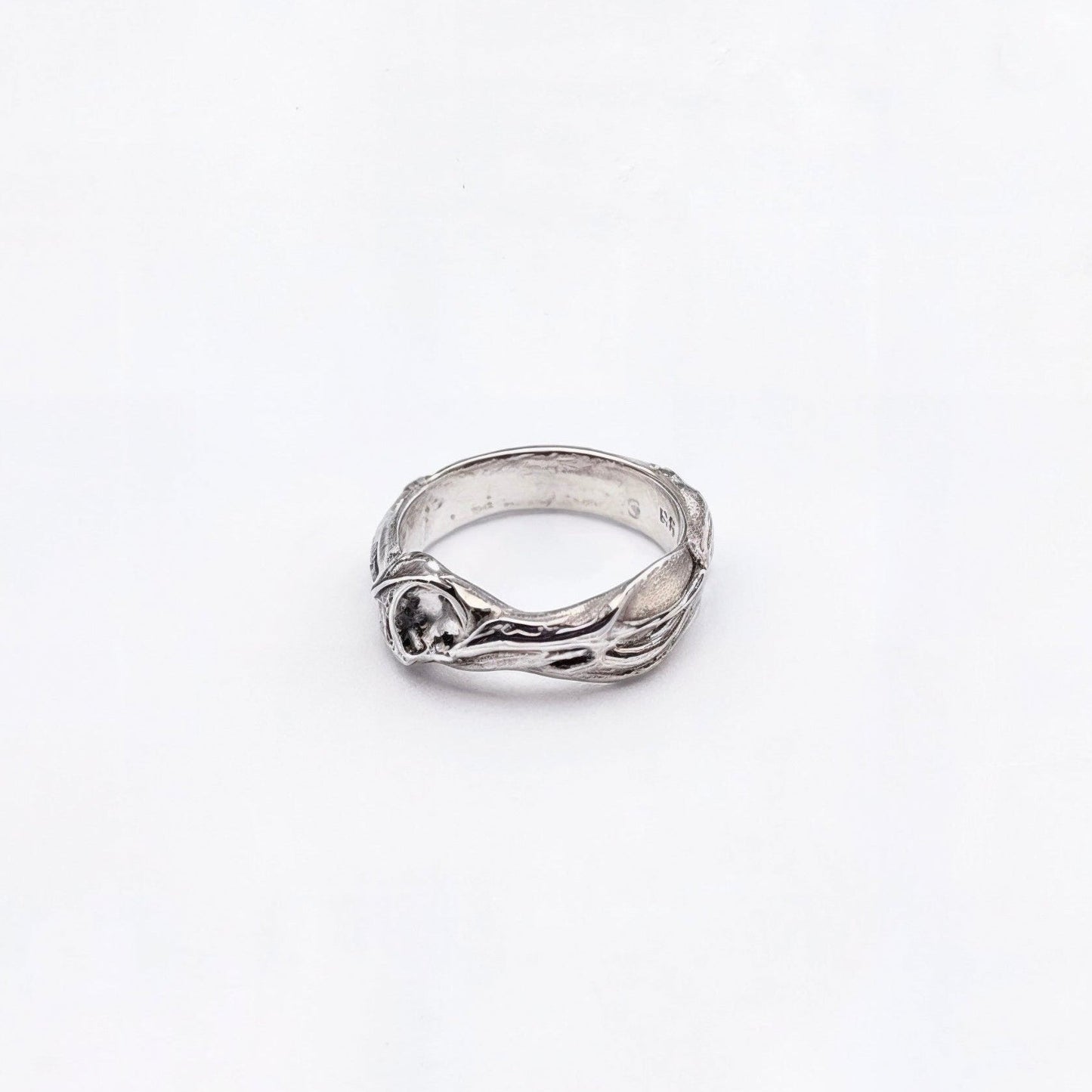 WHETU ring