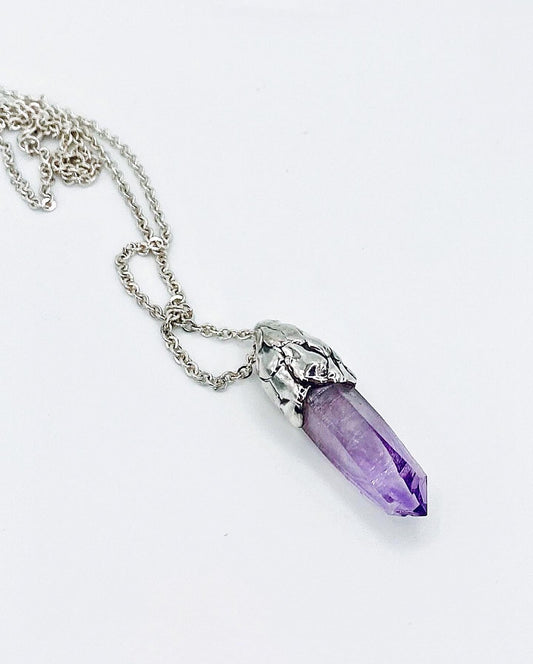 Amuleto de cristal (amatista)