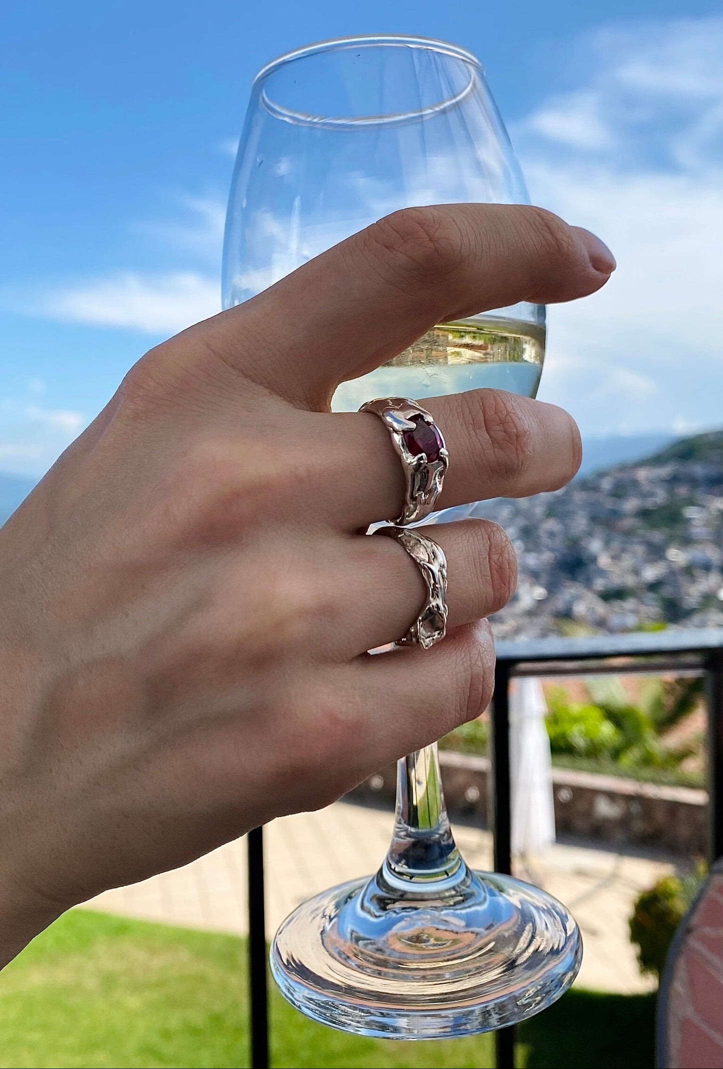 SIRIUS ring